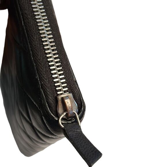 Authentic Chanel Black Zippy Wallet - Picture 7 of 16